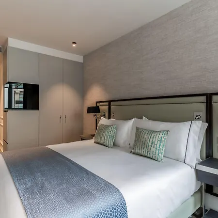 Mate Collection Gorka, Otel