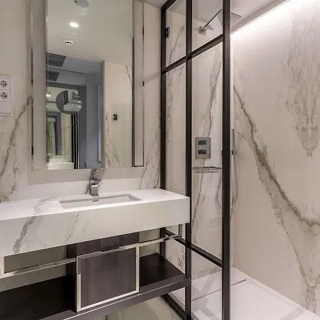 Mate Collection Gorka, Otel