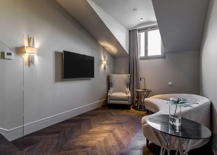 Mate Collection Gorka, 4* San Sebastian